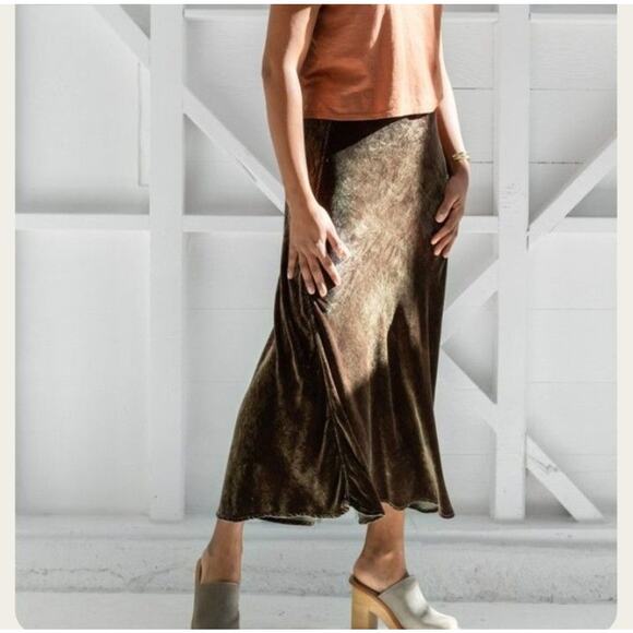 CP Shades Brown Silk Blend Velvet Maxi Skirt - Picture 2 of 5